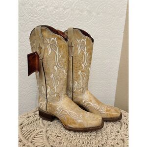 Yadira Crater Rustica Beige Stitched Square Toe Boots Size 7